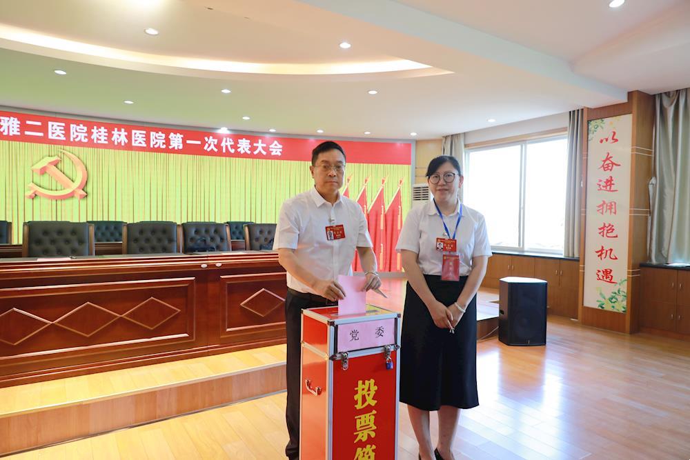 b81dc3bf091243e4bba48d2e51333b7c.JPG b81dc3bf091243e4bba48d2e51333b7c.JPG